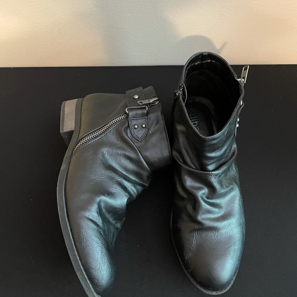 Diba Shoes - Black ankle boots